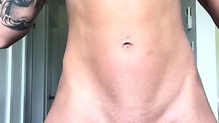 Big boob brunette masturbates on webcam