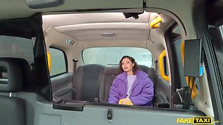 Helina Dream’s Sensual Taxi Ride with Steamy Vibes