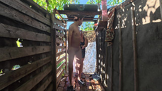 Outdoor Shower Couple