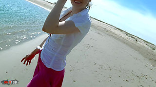 Tina Kay: British Pornstar Tina Kay Fucking on a Public Beach