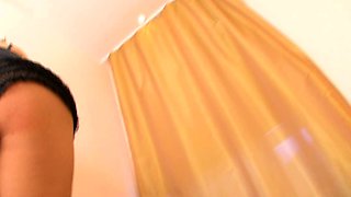 Foot fetish cumload with brunette