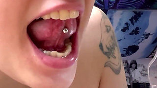 No Makeup Goth Girl Mouth Tour with Hand Mirror