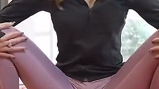 180cm, Tall Model, Face Sitting Challenge, Game 1