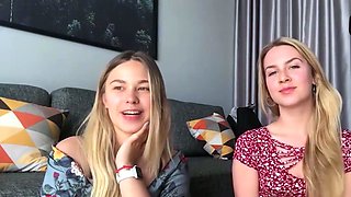 POV of 2 blond amateur babes doing g-spot gobbling