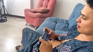 I seduce and taste my roommate s big cock while he plays by CamilaHenao: Porn