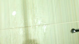 Flexible teen showing her sweaty pussy