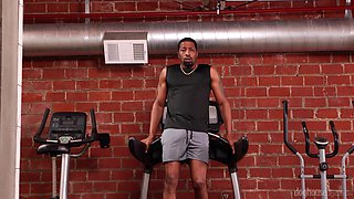 Horny MILF enjoys Isiah Maxwell's BBC