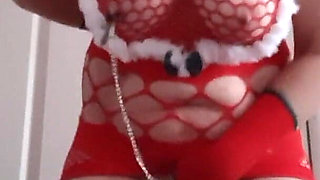 On Christmas Eve, the Snowgirl Hot Masturbates