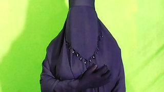 The village beautiful  Hot woman is rejoicing