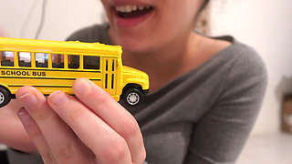 Giantess Stepmom Wants to Eat the Tiny School