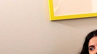 18 Year Old Teen Angel Gostosa First Footjob Ever!