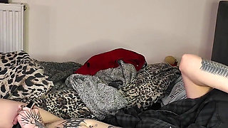Jerkin off Whilst I Sniff My Bf's Shirt