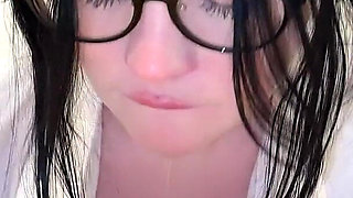 A Perverted Secretary Fucks Her Boss's Dick and Jerks Him off with Her Feet