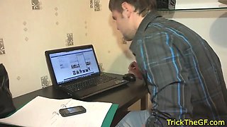 Tricked russian gf with roundass gets fucked