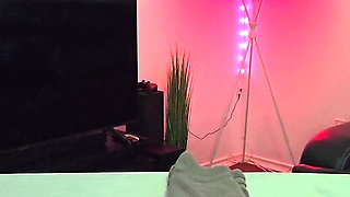 MILF PAWG Masseuse Gives Muscle Man an Erotic Massage!