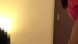 I Seduced and Got Laid! Gorgeous 30-something Masseuse Vol. 2-1