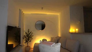 Amateur Webcam Teen Flashes Masturbates