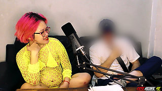 15 Minute Podcast Interview About Sex Secrets, Then Host Fucks the Guest