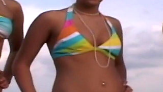 All Natural College Hotties Take Their Bikinis off