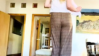 Amateur Horny Blonde Masturbates with Beer More webcamgirls