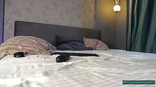 The Kind of Playful Chemistry That Makes Every Fantasy Feel Closer