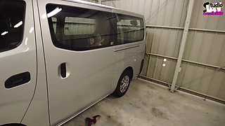 Public Ripple - a Sensitive Cutie Shows Her No-hands Trick on a City Acme Walk Chapter-2