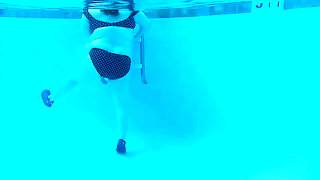 Watch BBW Nurse Vicki Exercise in Pool with Underwater Camera See My