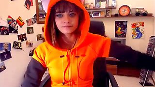 Spirited University Student: Amateur, Solo  Webcam Porn