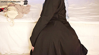 POV Abaya Off Attitude On Teasing You With My Favourite Gym Leggings