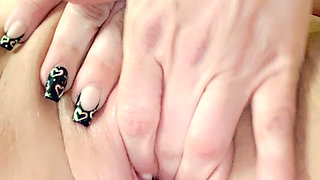 Quick finger fuck