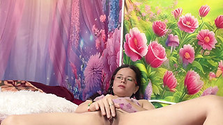 laying bed show sexy ass horny