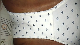 When I Give My Wife a Massage, She Spanks Me From Behind Like Crazy Lanka Video Sex