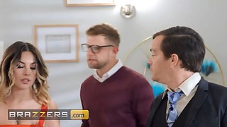 Brazzers - Chanel Camryn's marriage is on the fritz & can't miss her opportunity to fuck the hot marriage counselor