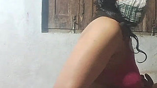 Desi Sexy Bhabhi Fucking with Secret Lover