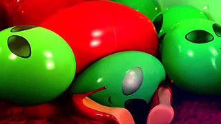 Pussy Fuck And Balloon Fetish, Foodsplosh. Kinky Milfs Have Pervert Sex!