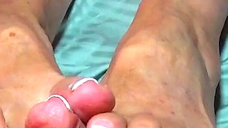Sexy Mature Soles & Foot Job Aunty Ann Plays with Her Pussy up Close