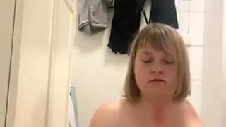 Amputee girl having fun with her big dildo