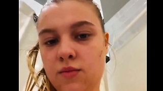 Fingering Pussy in Public