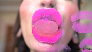 Deep Pinky Sugar Kiss Spit Fetish Kissing