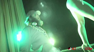 Watch inviting Sascha Ink and Kali Roses's porn