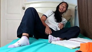 Asian Teen Webcam Girl's Solo Orgasm