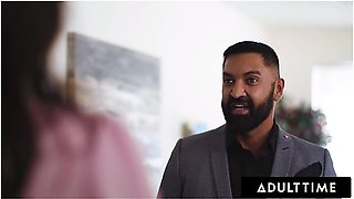 Sophia Burns, Jay Tee And Dominic Pacifico In Bisexual Boss Gives Naughty Assistant A Facial With Her Bfs Help! Mmf Threesome!