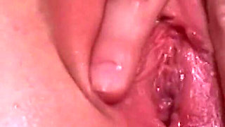 Hot Babes Finger Their Wet Pussies to Insanity
