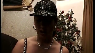 Chubby German Lady Is Here to Enjoy Solo Session