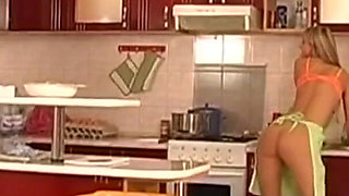 Wonderful Housewife MILF Fucked and Creampied on Stockings by a Huge Vintage Cock