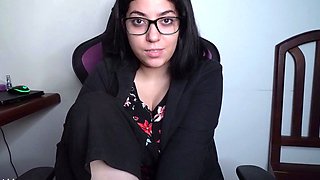 Beautiful brunette with big boobs jerk off instrucions