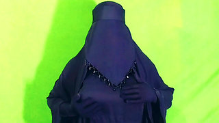 Foreign boss fucks Bengali beautiful woman in the kitchen