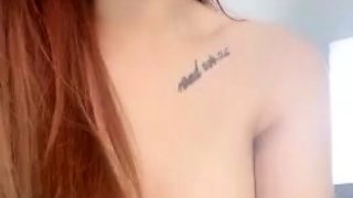 網紅女神 【小江流影】 暴力自慰 ，性感黑絲