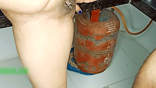 Indian Desi Aunty Show Our Hot Boobs in Kitchen Our Husband Wents to Come Sex