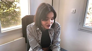 Cerise, 22 years old, masseuse in Paris! - Jacquie et Michel TV